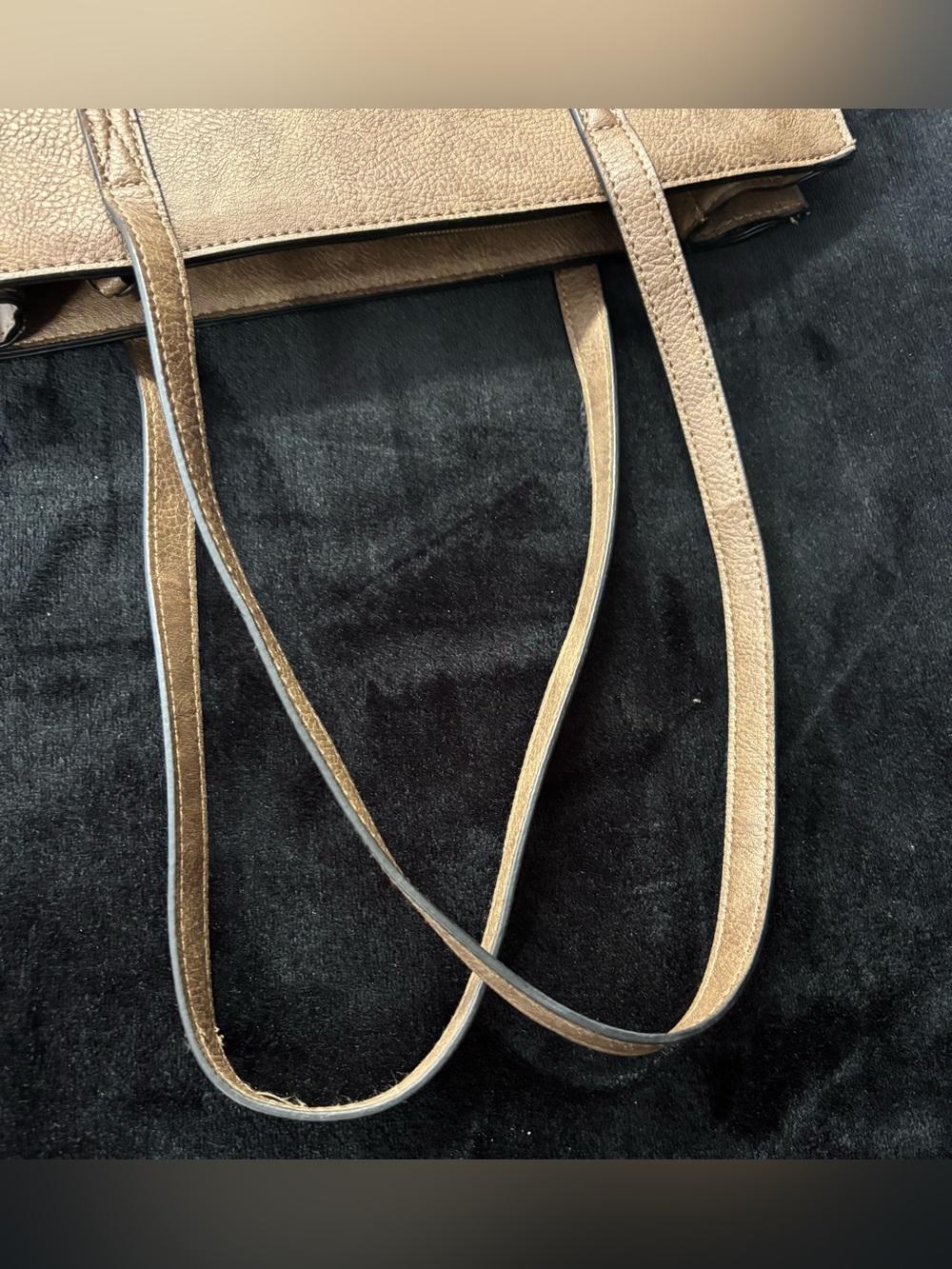 Bueno Tan Faux Leather Tote Bag - Picture 9 of 10